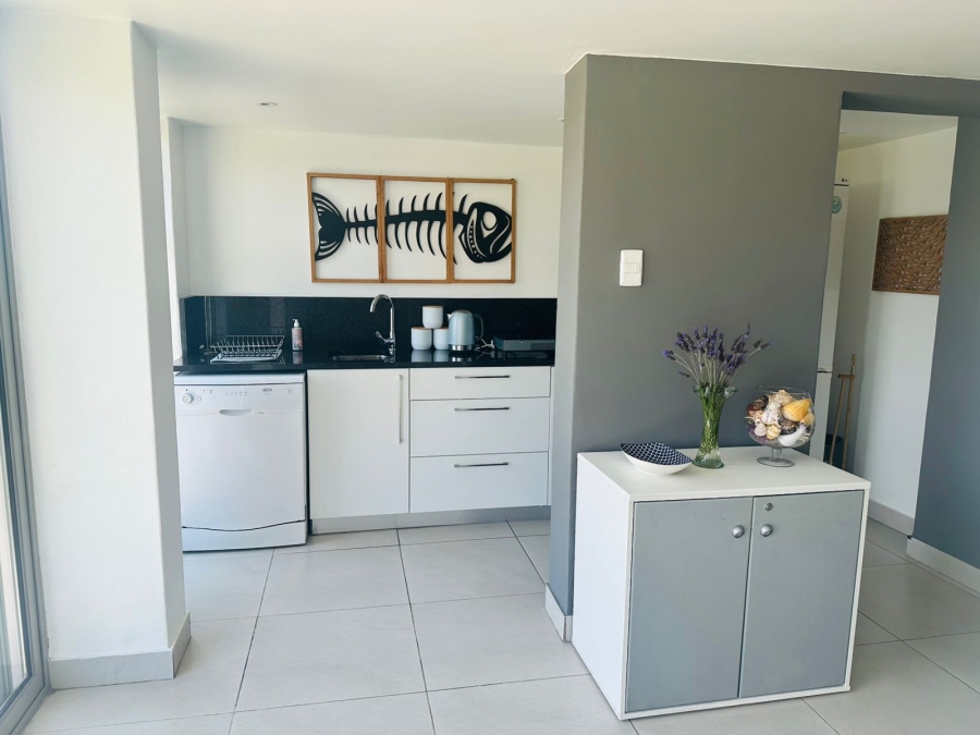 4 Bedroom Property for Sale in Herolds Bay Western Cape